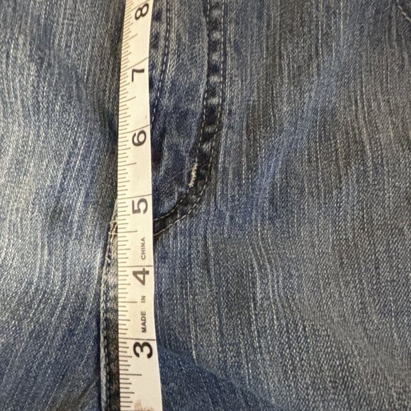 Women's Lee Platinum label denim capri.  Size 16M.  Very good condition. - Picture 6 of 8